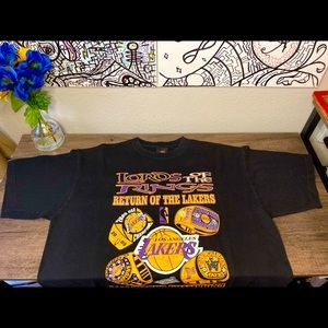 “Lord of The Rings , Return of The Lakers” T-Shirt
